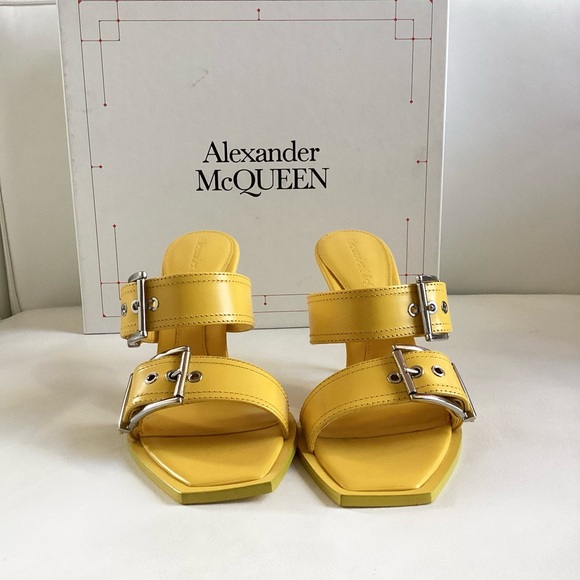 Alexander McQueen Leather Slides in Pop Yellow
Silver Buckle Heel Sandals 7 - Picture 5 of 12